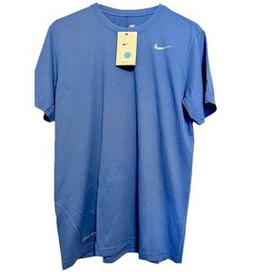 Men's NWT Nike Dri-Fit Tee Size‎ Medium